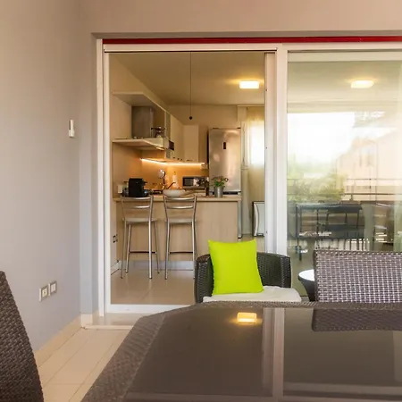 Apartment 100 M From The With And Jacuzzi Included Lignano Sabbiadoro