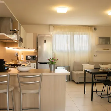 100 M From The With And Jacuzzi Included Apartment *