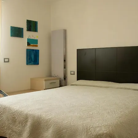 100 M From The With And Jacuzzi Included Apartment