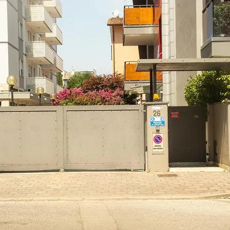 100 M From The With And Jacuzzi Included *