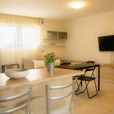 100 M From The With And Jacuzzi Included *