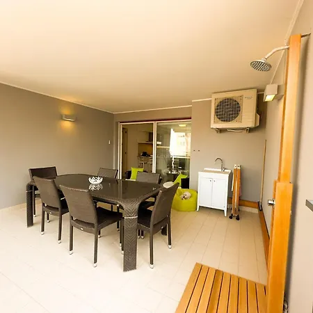 100 M From The With And Jacuzzi Included *