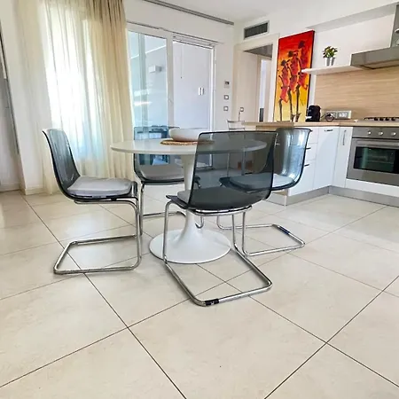 100 M From The With And Jacuzzi Included